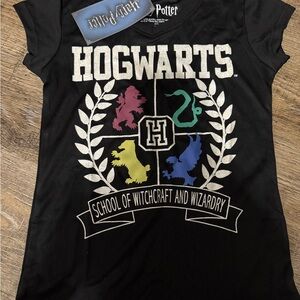 Warner Bros. Harry Potter Hogwarts Crest Black Kids T-Shirt